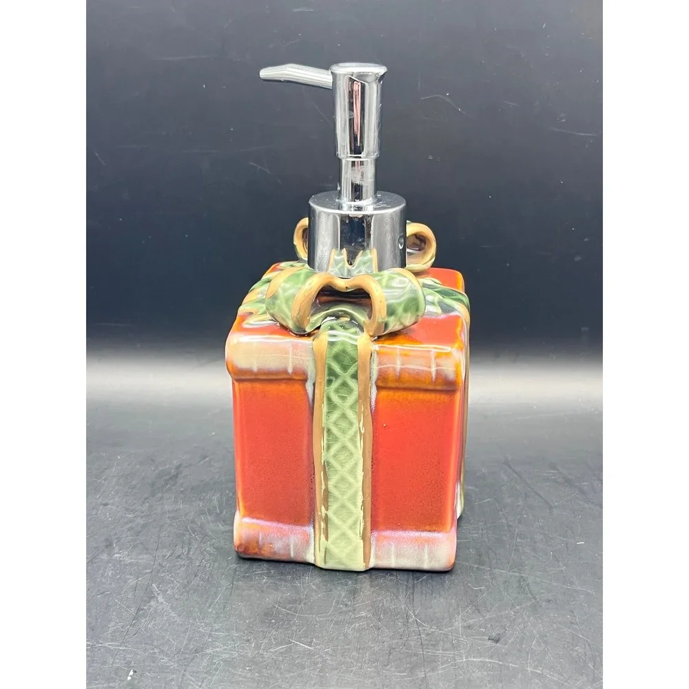 Ceramic Christmas Gift Soap Dispenser Bow Kitchen Bathroom Decor Metal Pump 6.5